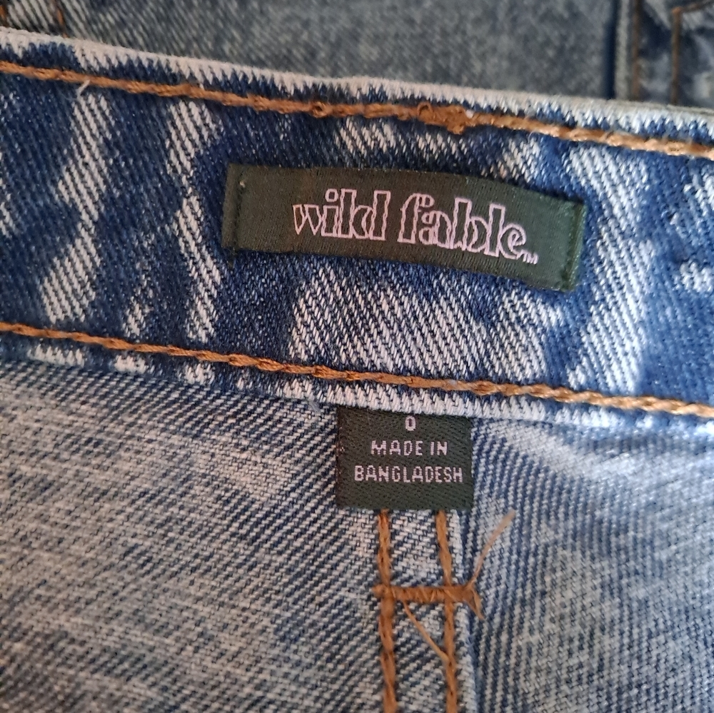 Wild Fable high waist button fly cut off mid wash acid wash shorts - Picture 3 of 6